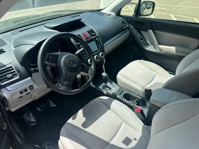 Used 2016 Subaru Forester 2.5i w/ Alloy Wheel Package image 18