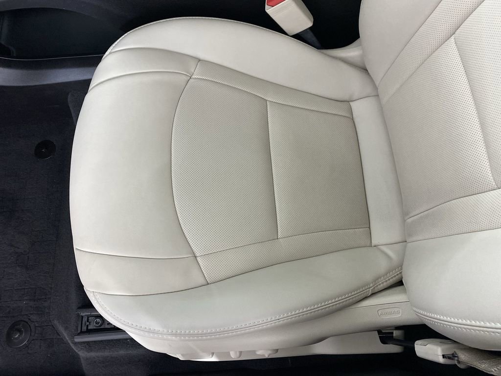 Certified 2023 Buick Enclave Essence w/ Experience Buick Package image 23