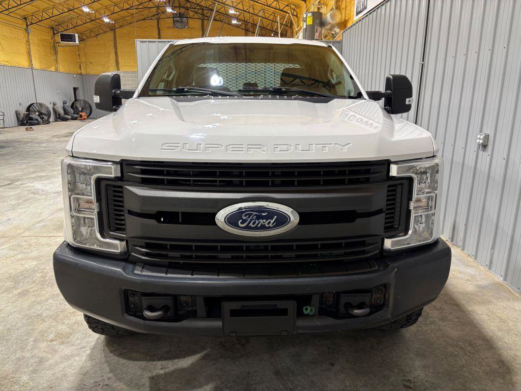 Used 2018 Ford F250 XL w/ Power Equipment Group AWD/4WD image 7