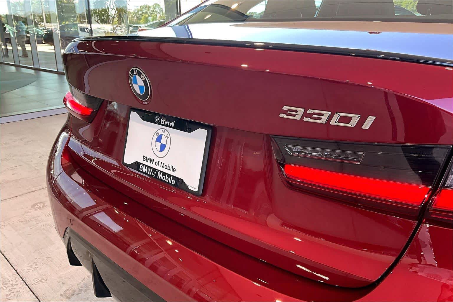 New 2026 BMW 330i Sedan w/ M Sport Package RWD image 16