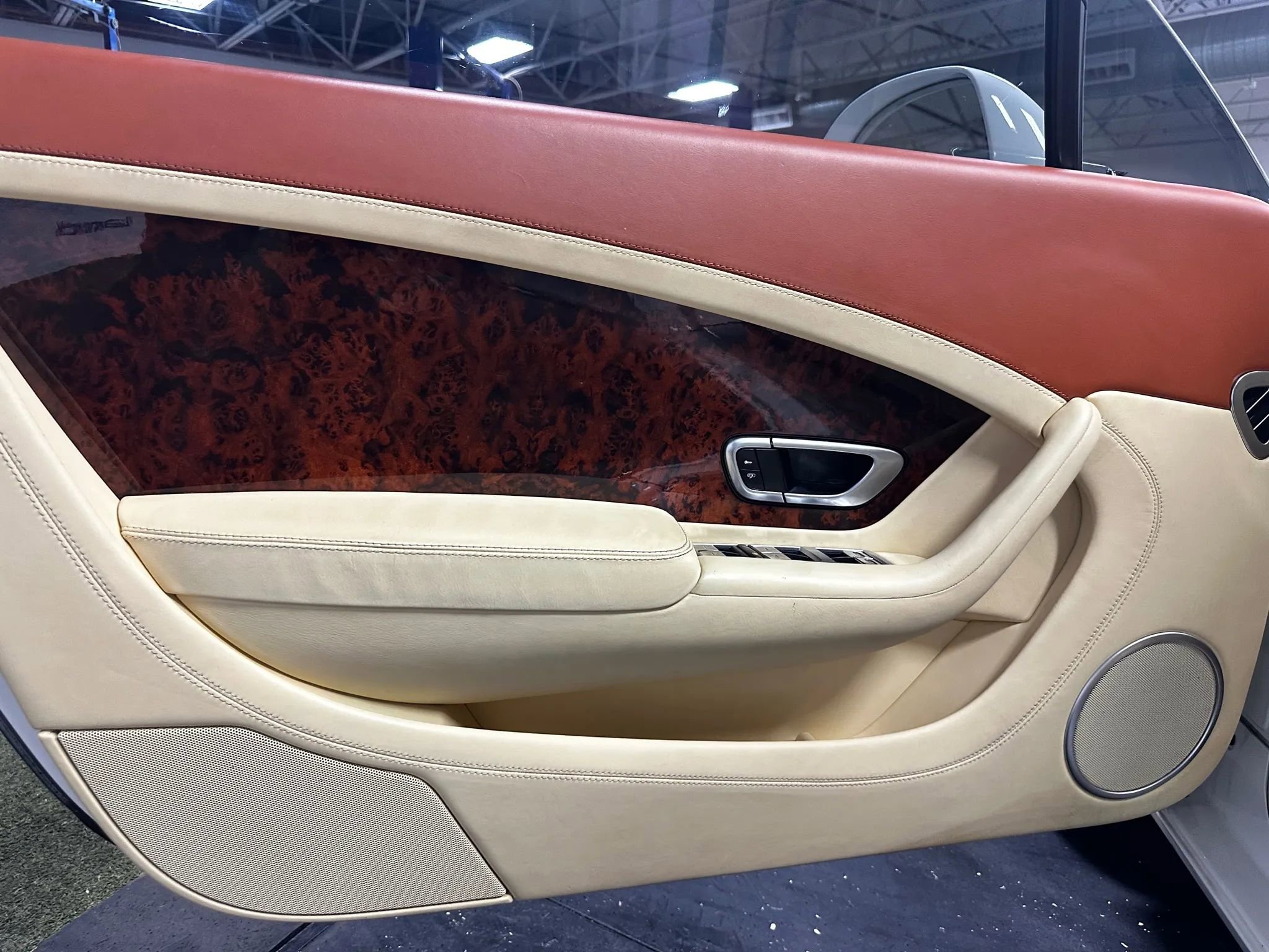 Used 2014 Bentley Continental GT image 11