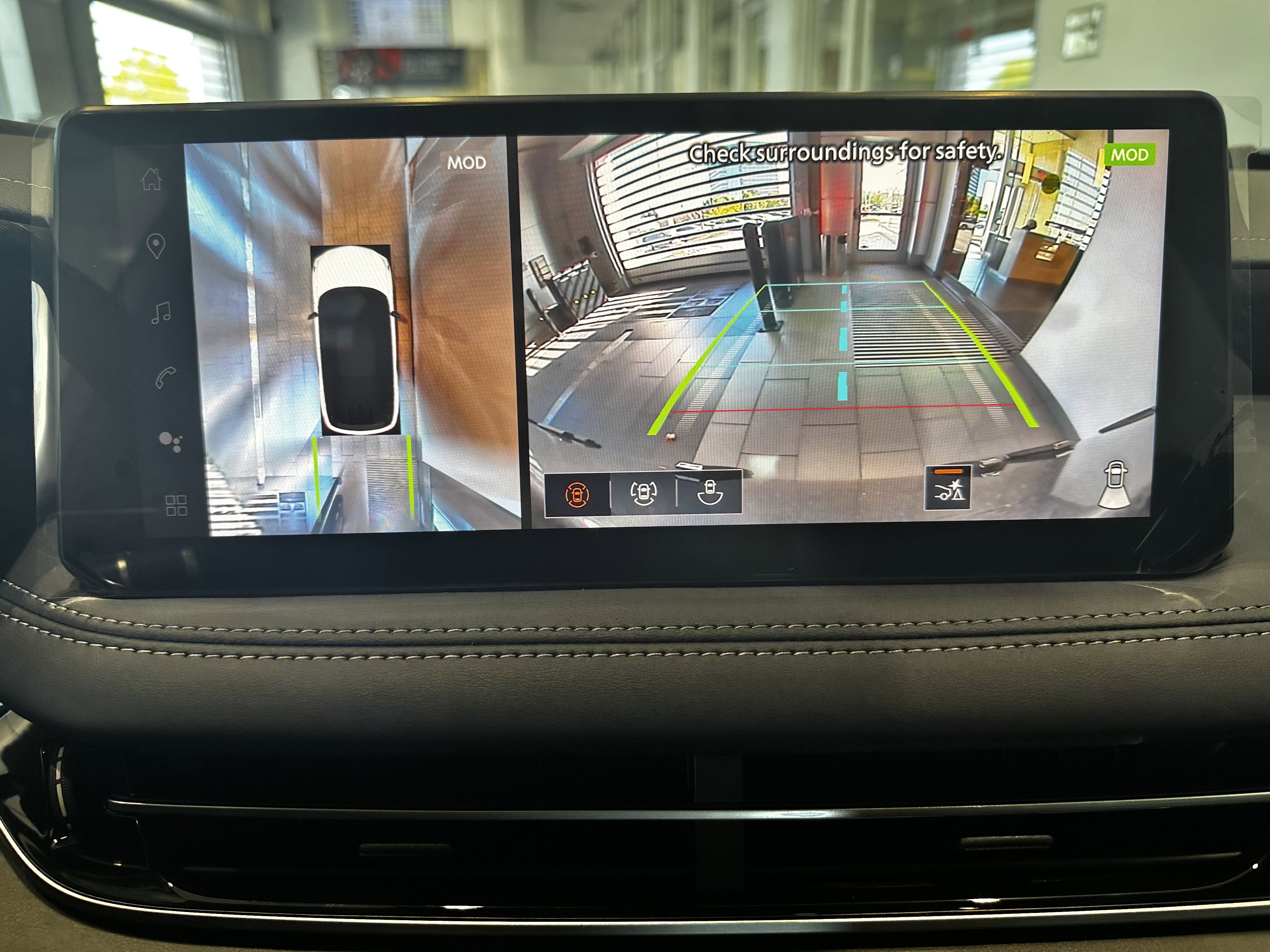 New 2026 INFINITI QX60 Sport w/ Dark Cargo Package image 18