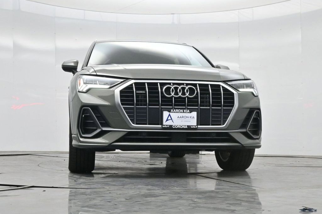 Used 2025 Audi Q3 2.0T Premium AWD/4WD image 2