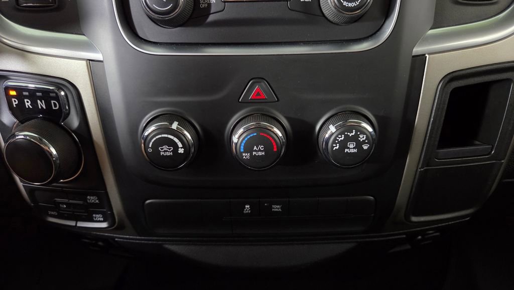 Used 2018 RAM 1500 Classic SLT AWD/4WD image 21
