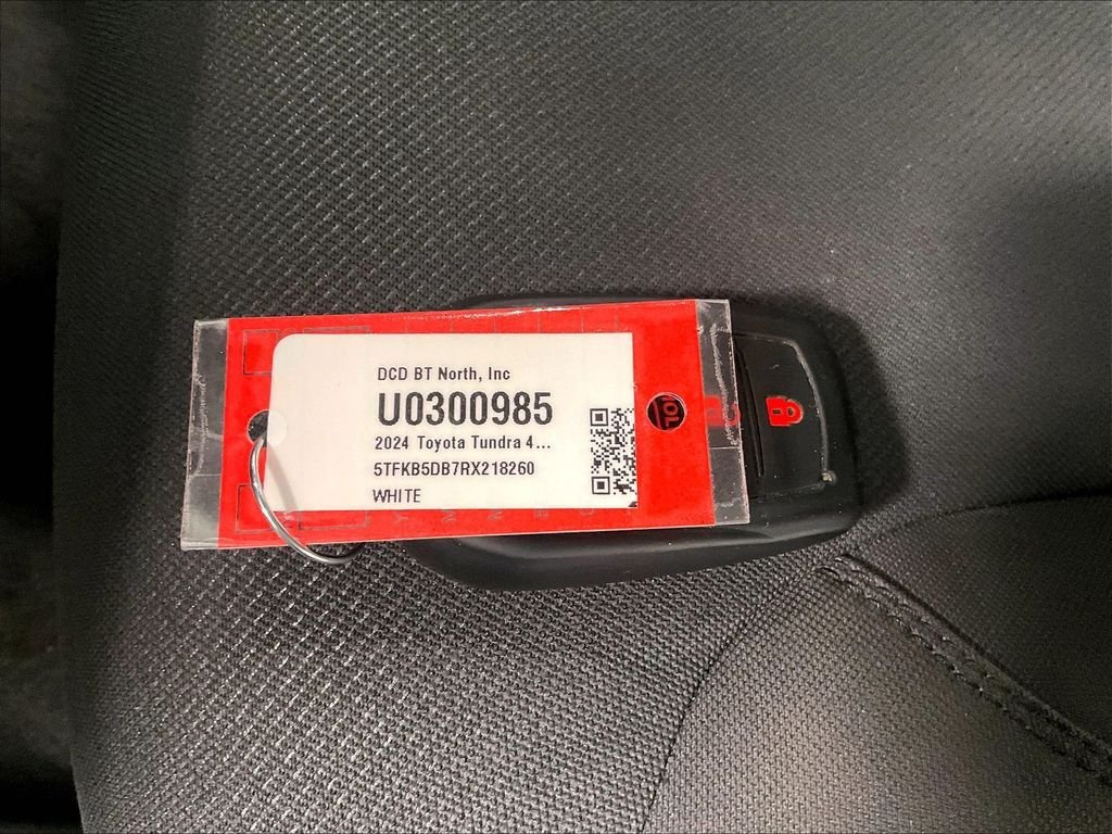 Used 2024 Toyota Tundra SR AWD/4WD image 30