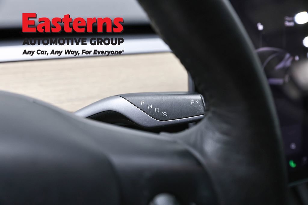 Used 2022 Tesla Model Y Long Range image 13