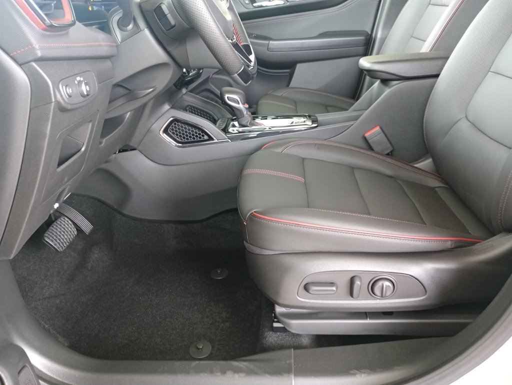 New 2026 Chevrolet TrailBlazer RS w/ Convenience Package FWD image 10