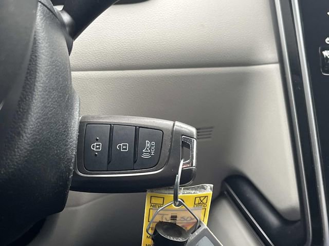 Used 2023 Hyundai Tucson SE image 29