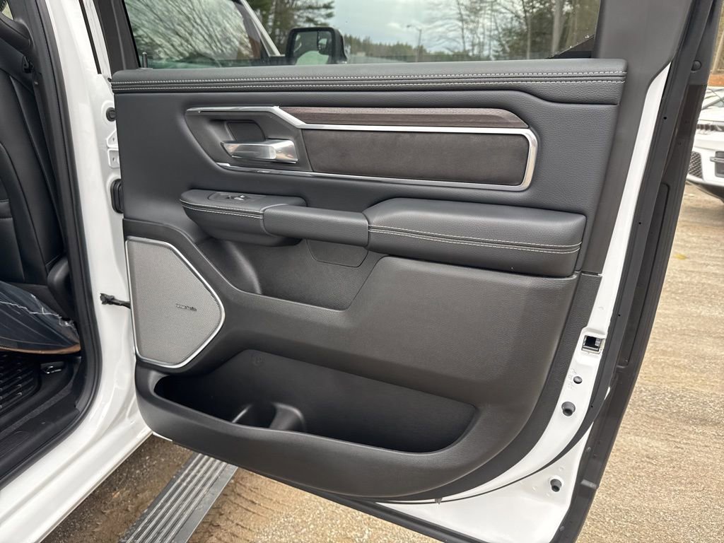 New 2026 RAM 1500 Laramie AWD/4WD image 29