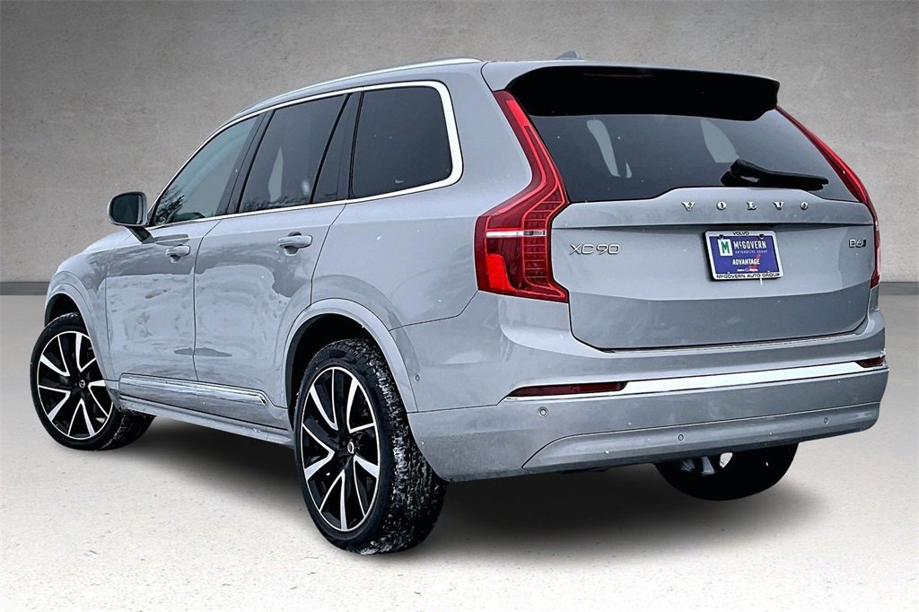 Used 2024 Volvo XC90 B6 Plus w/ Protection Package image 4
