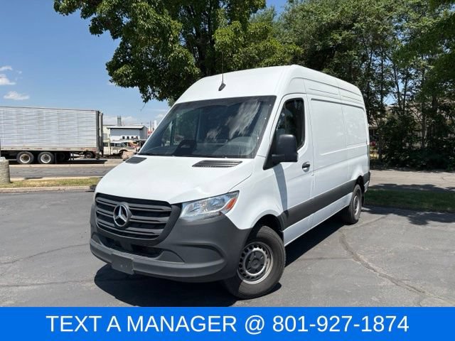 Used 2025 Mercedes-Benz Sprinter 2500 image 1