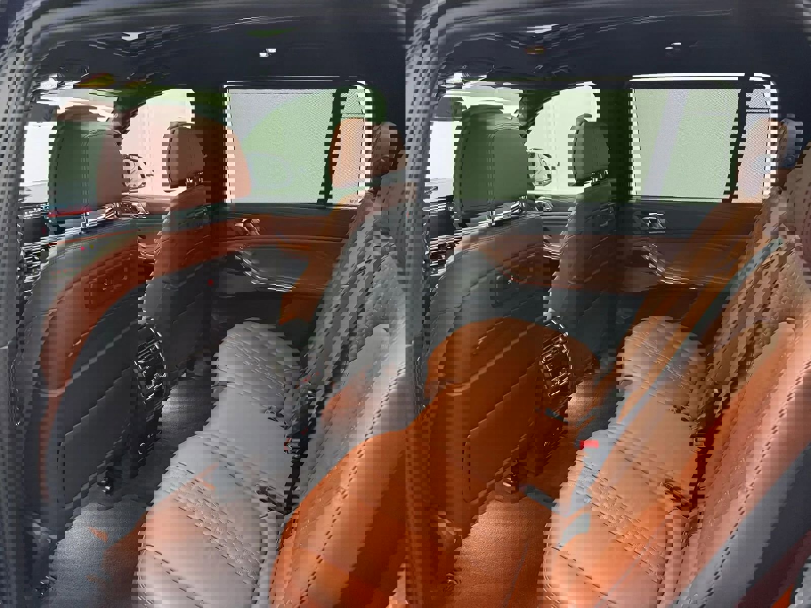 Used 2021 BMW X7 M50i w/ Luxury Seating Package image 16