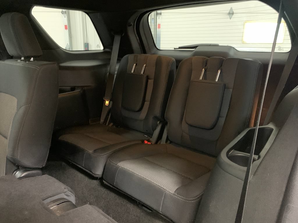 Used 2018 Ford Explorer XLT AWD/4WD image 21