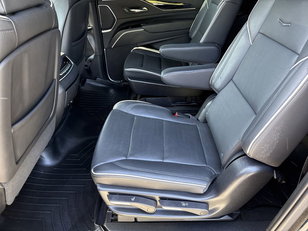 Used 2022 Cadillac Escalade ESV Sport w/ Touring Package image 20