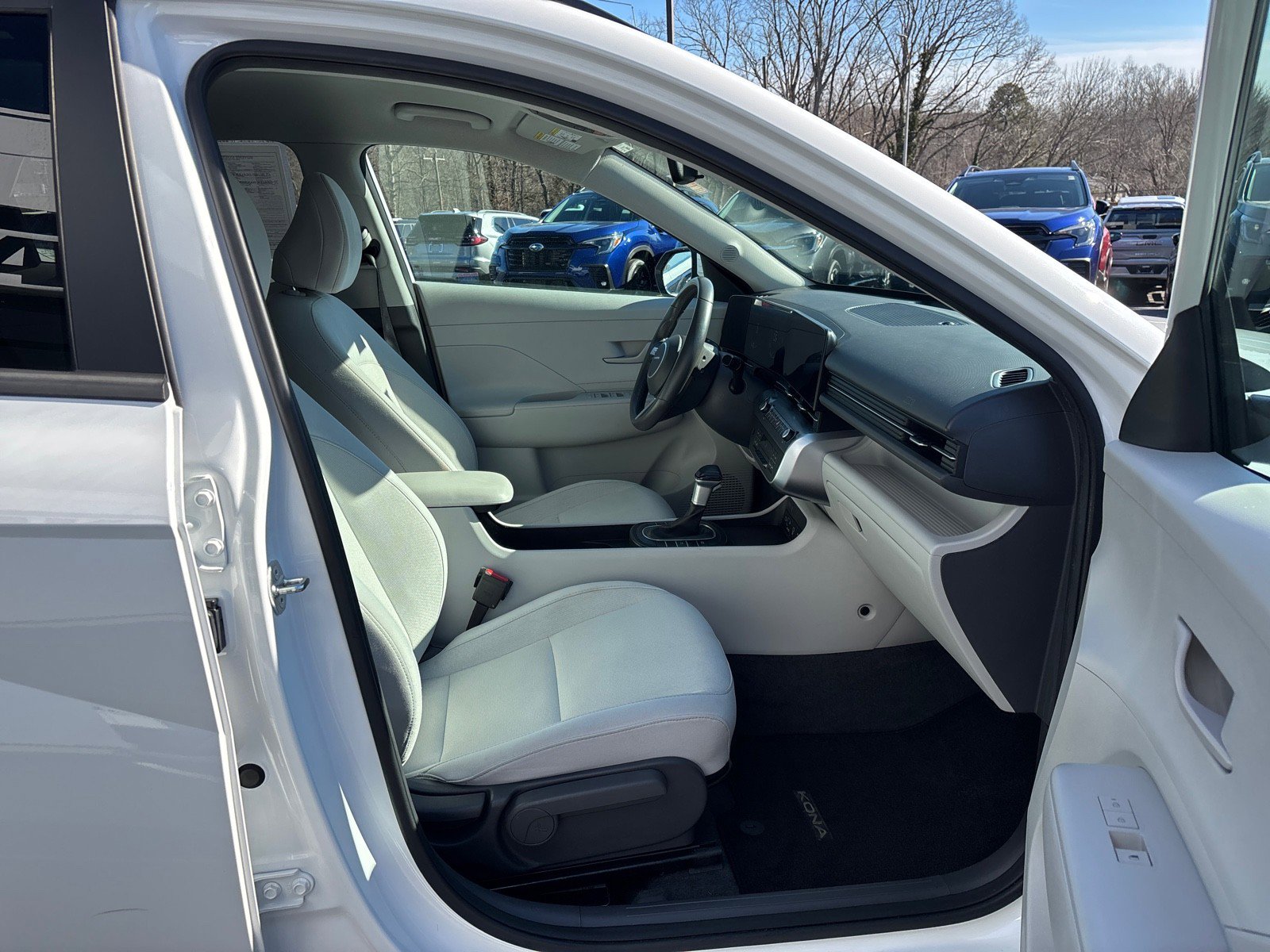 Used 2024 Hyundai Kona SEL image 43