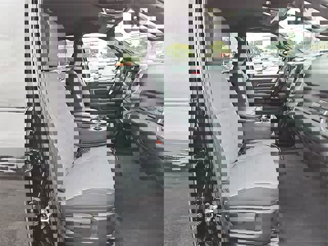 Used 2024 RAM 2500 Big Horn w/ Bed Utility Group image 32