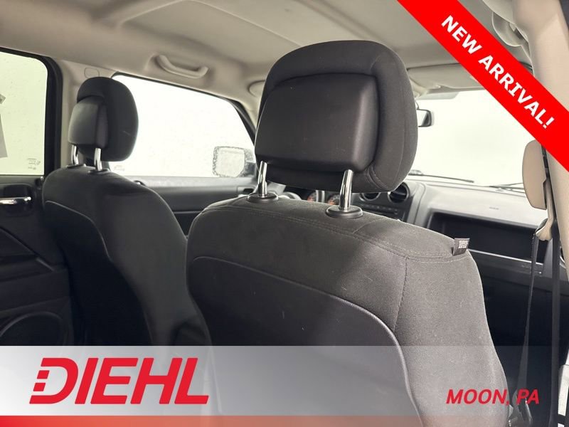 Used 2017 Jeep Patriot Sport w/ Power Value Group FWD image 12