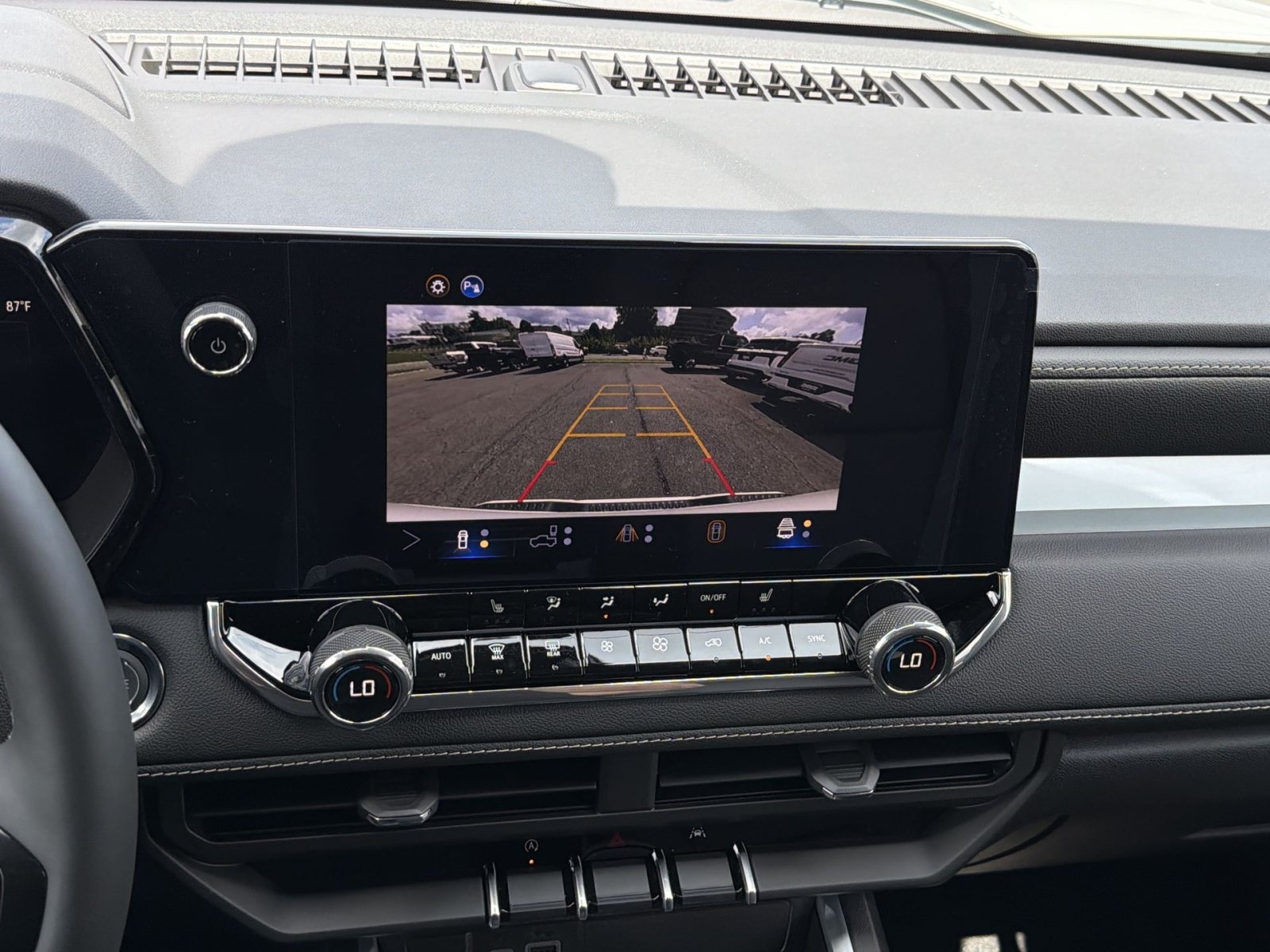 New 2026 Chevrolet Colorado LT w/ LT Convenience Package AWD/4WD image 19