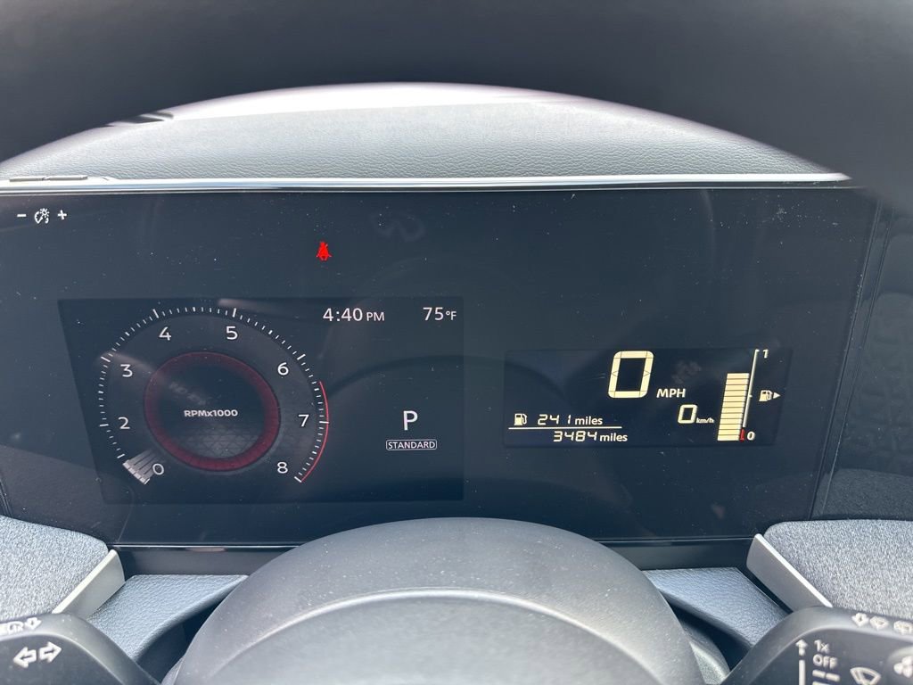 Used 2025 Nissan Kicks SV w/ SV Premium Package image 2