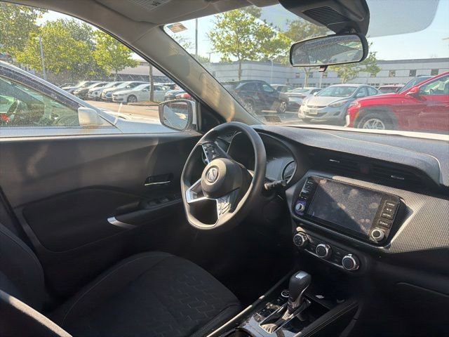 Used 2024 Nissan Kicks SV FWD image 15