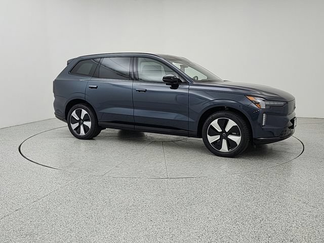 New 2026 Volvo XC90 T8 Plus w/ Protection Package Premier AWD/4WD image 3