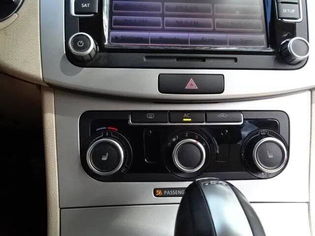 Used 2012 Volkswagen CC R-Line image 29