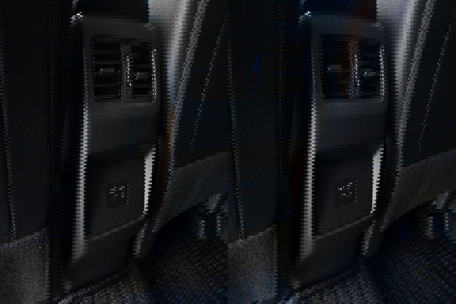 Used 2023 Nissan Rogue SL FWD image 20