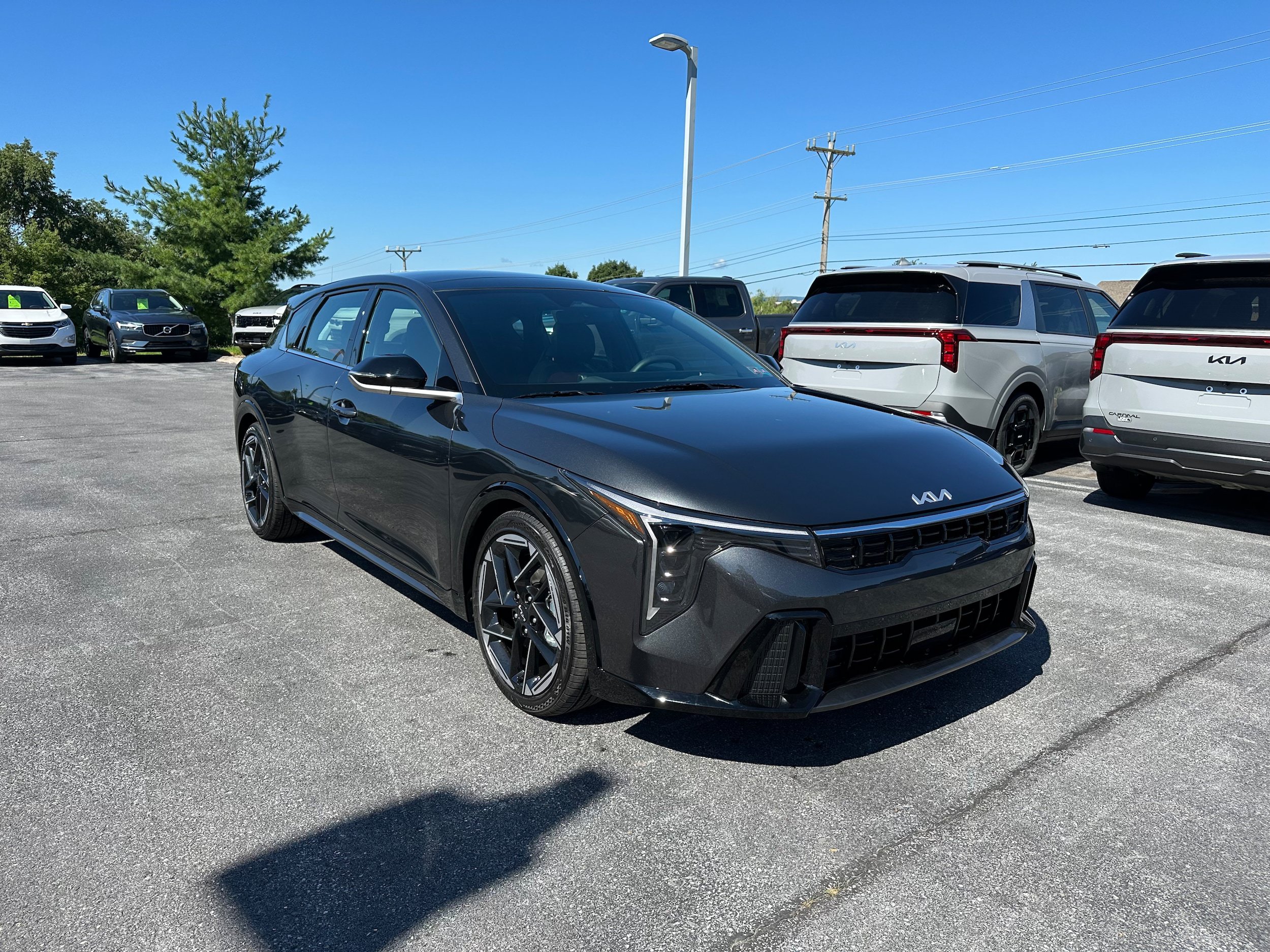 New 2026 Kia K4 GT-Line w/ GT-Line Premium Package FWD image 3