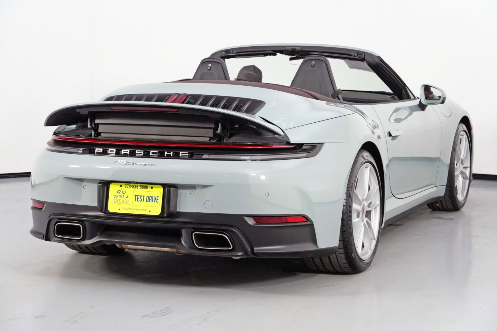 Used 2025 Porsche 911 Carrera RWD image 51