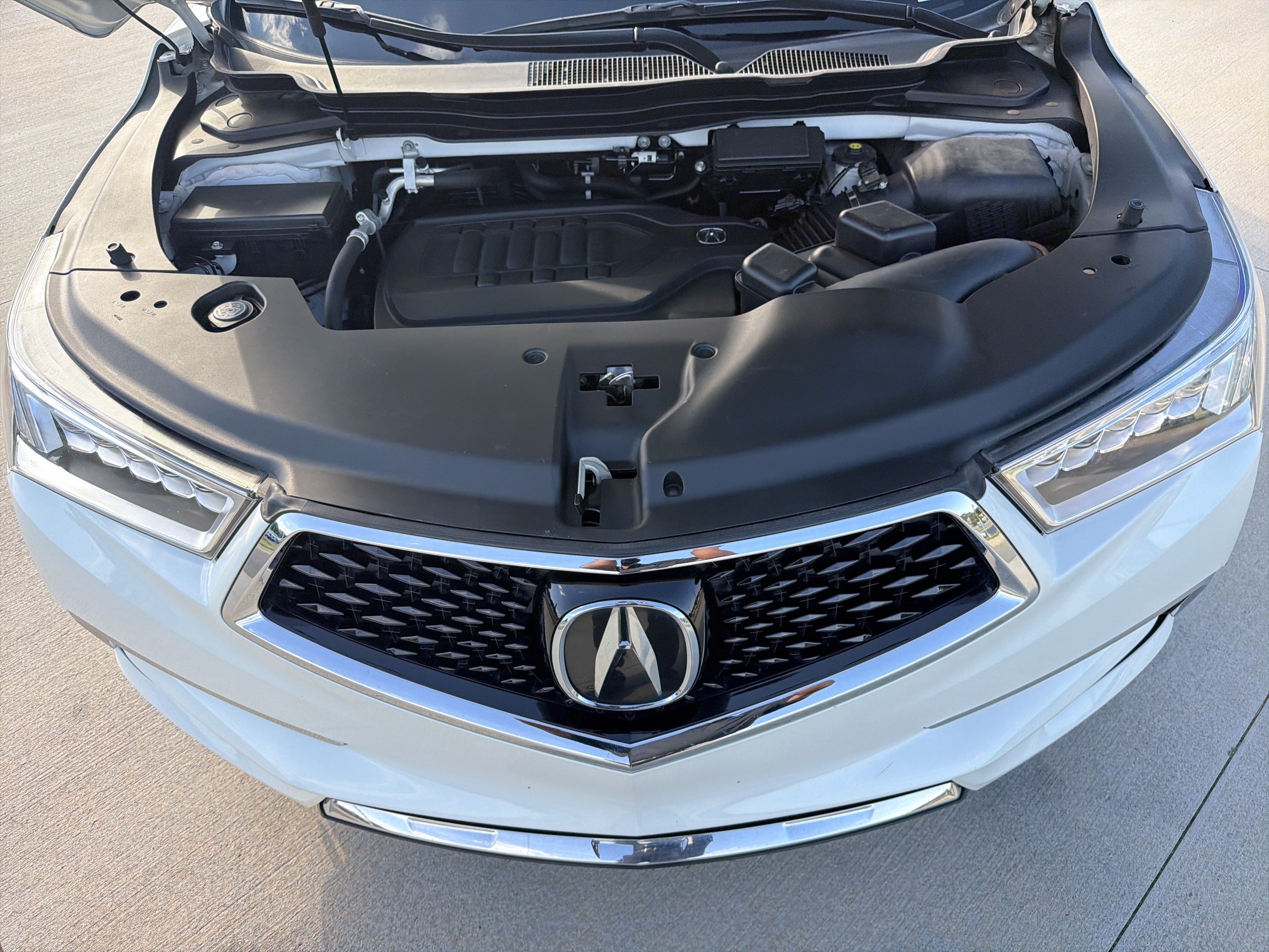Certified 2017 Acura MDX SH-AWD w/ Technology Package image 35