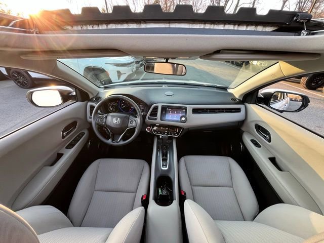 Used 2018 Honda HR-V EX image 22