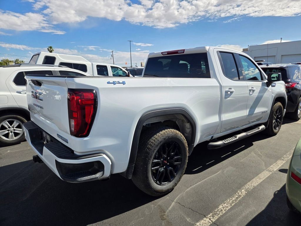 Used 2026 GMC Sierra 1500 Elevation w/ Elevation Select Package AWD/4WD image 2