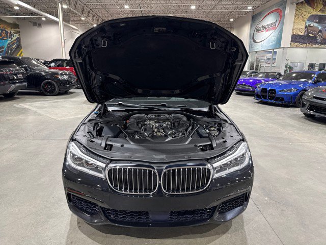 Used 2016 BMW 750i RWD image 17