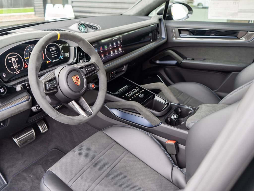 New 2026 Porsche Cayenne Turbo GT image 5