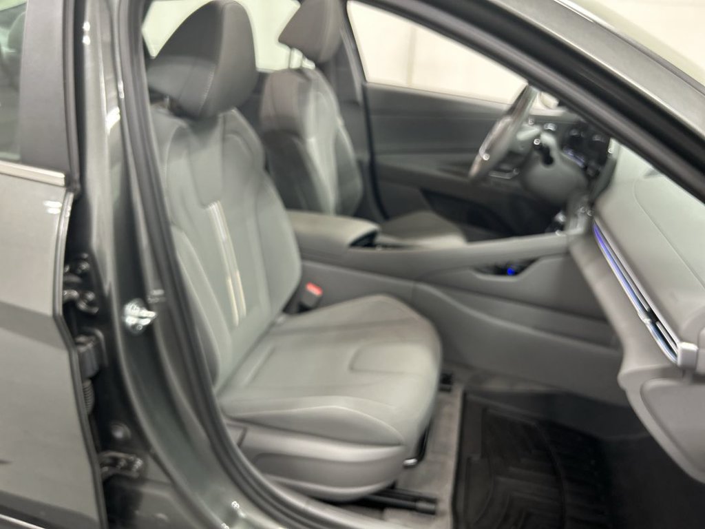Used 2024 Hyundai Elantra SEL w/ Convenience Package FWD image 24