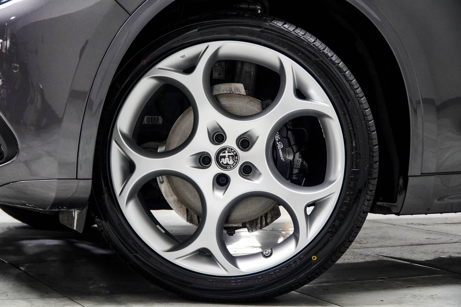 Used 2023 Alfa Romeo Stelvio Ti Lusso w/ Quick Order Package 22X Lusso image 6