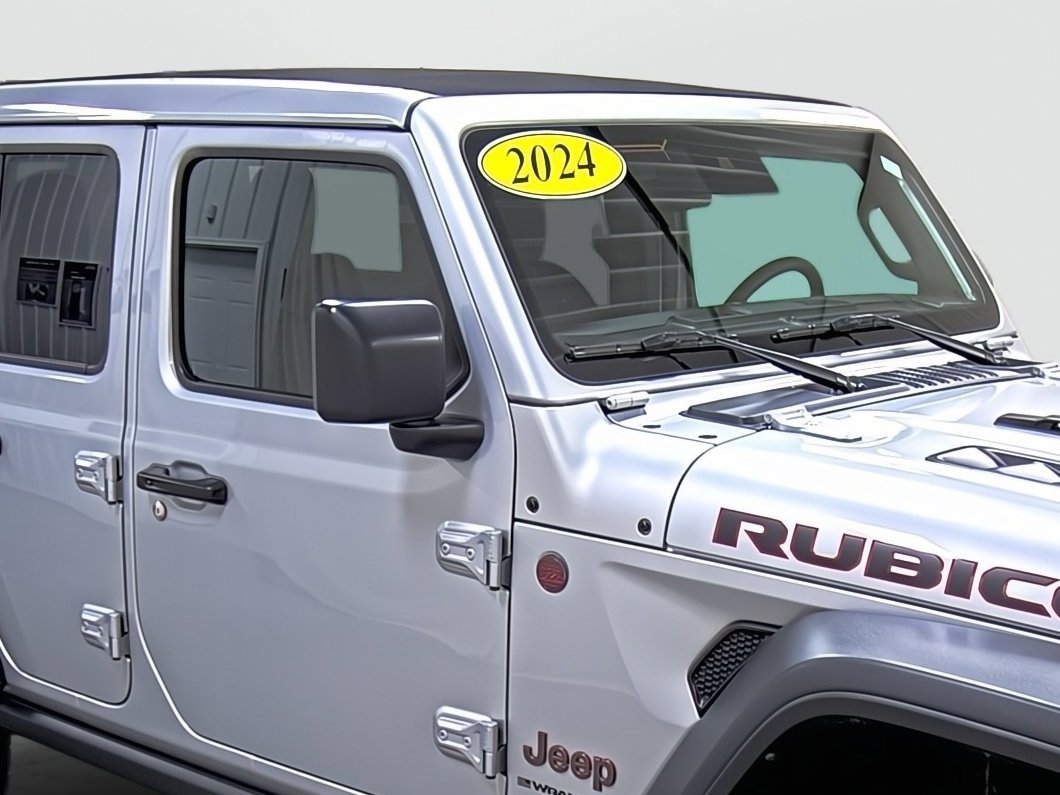 Used 2024 Jeep Wrangler Rubicon image 15