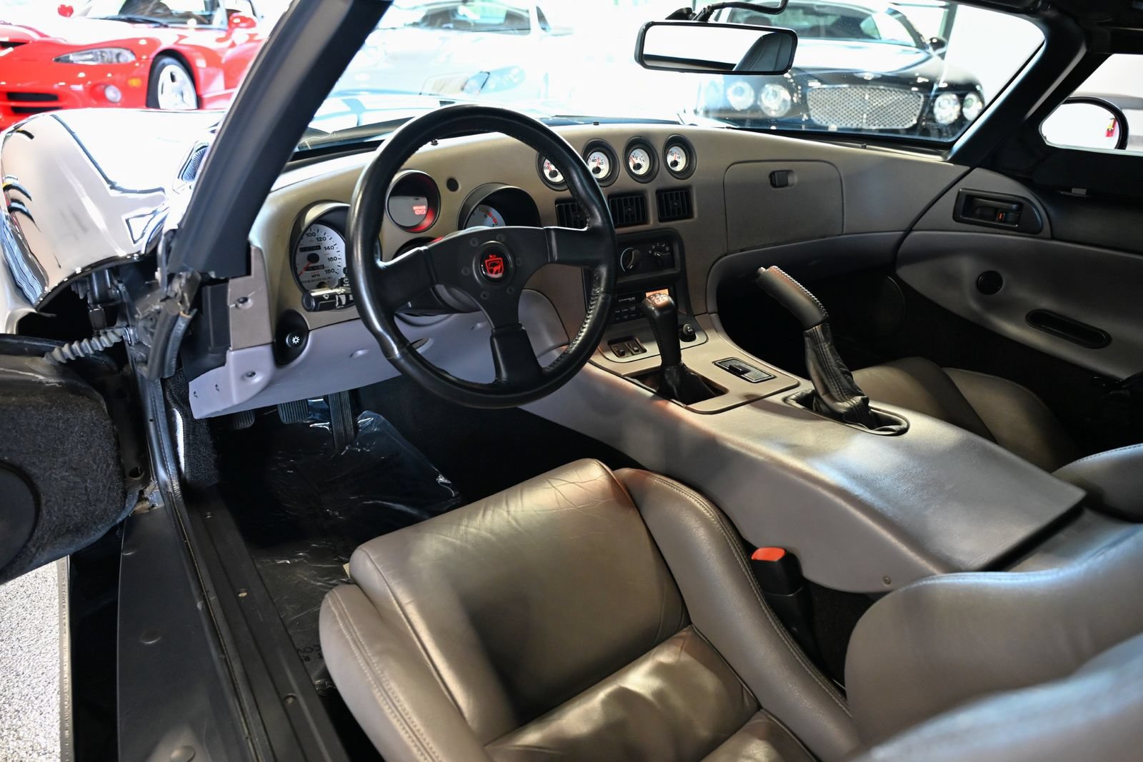 Used 1994 Dodge Viper RT/10 RWD image 33
