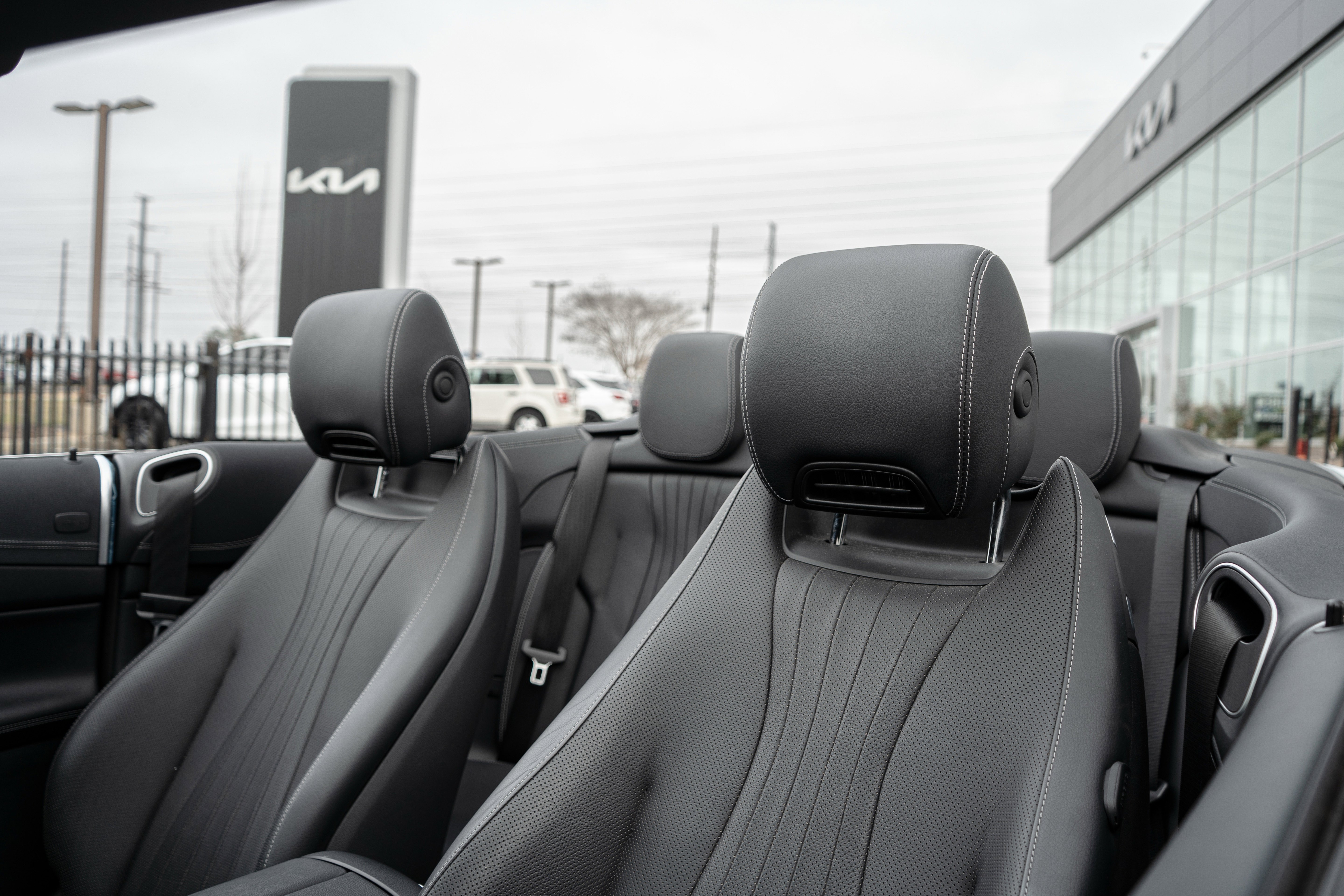 Used 2021 Mercedes-Benz E 450 4MATIC Cabriolet w/ AMG Line image 16