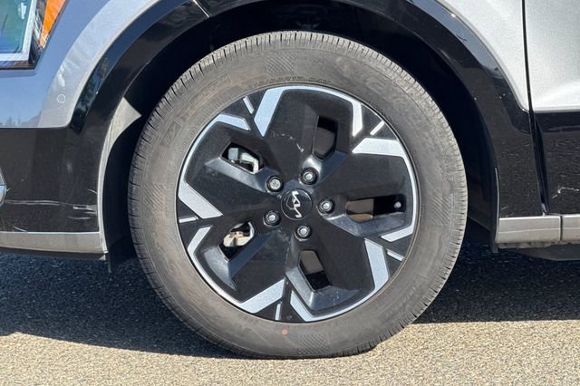 Certified 2024 Kia Niro Wave image 36