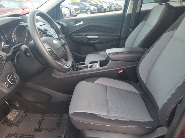 Used 2018 Ford Escape SE FWD image 13