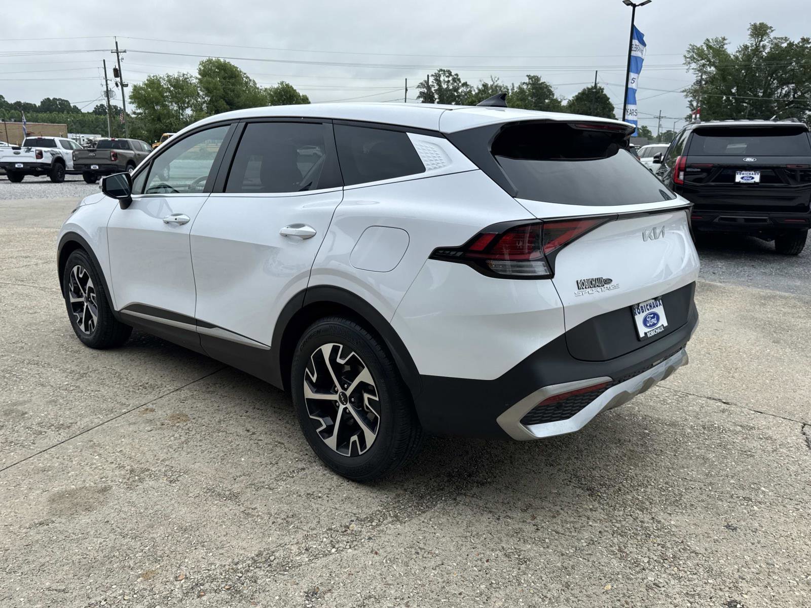 Used 2023 Kia Sportage EX FWD image 5