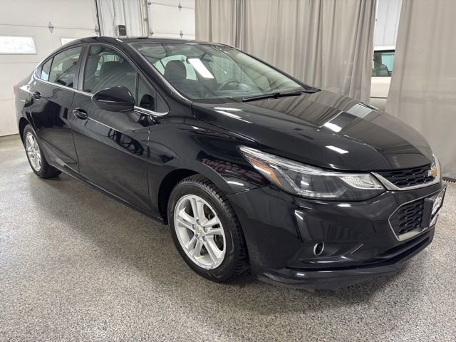 Used 2018 Chevrolet Cruze LT image 3