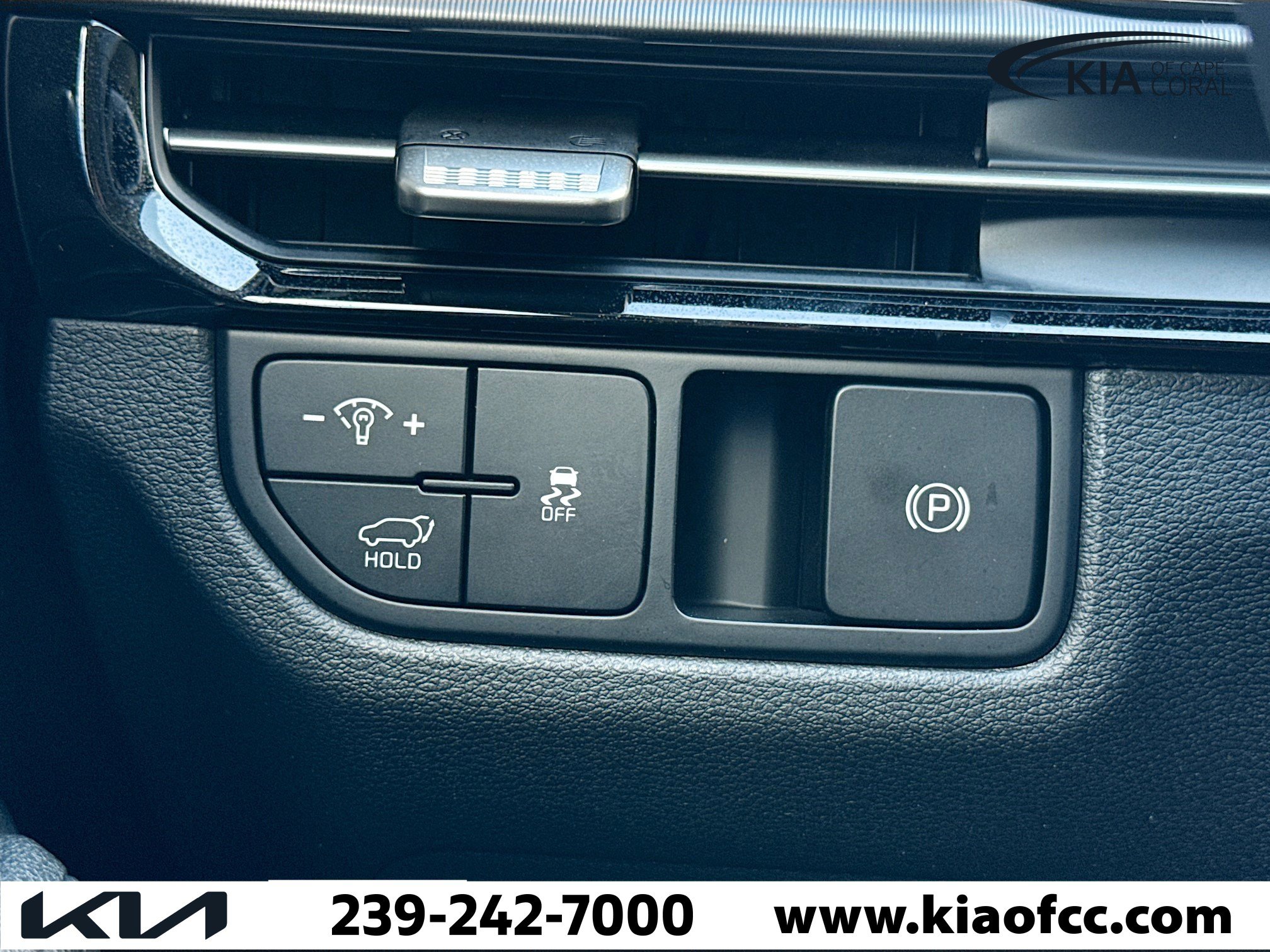 New 2026 Kia Sportage EX image 33