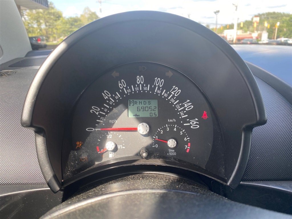 Used 2005 Volkswagen Beetle GLS FWD image 10