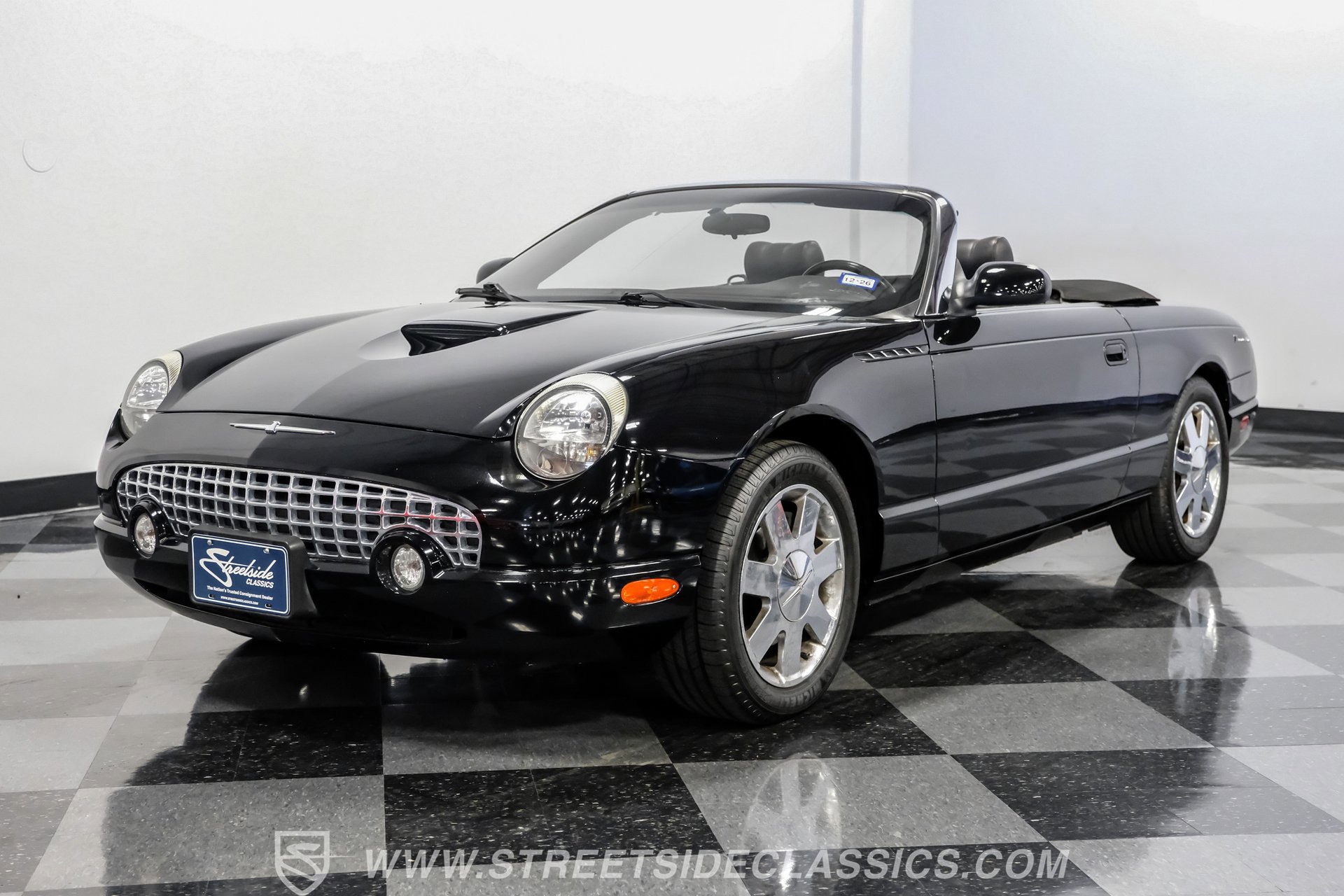 Used 2002 Ford Thunderbird image 23