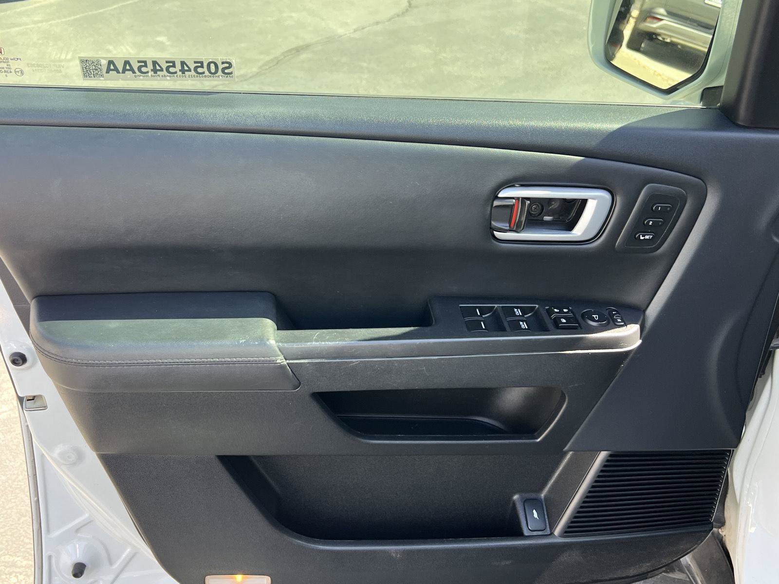 Used 2013 Honda Pilot Touring image 29
