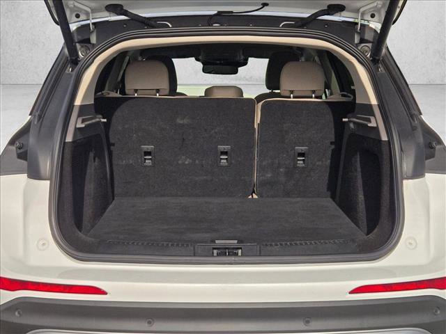 Used 2023 Lincoln Corsair AWD image 6