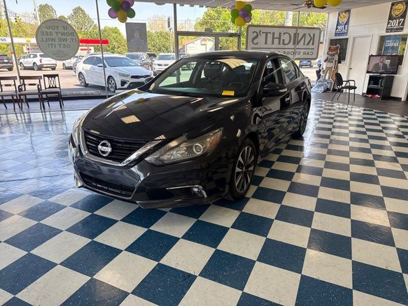 Used 2016 Nissan Altima 2.5 SL w/ 2.5 Technology w/LED Package image 3