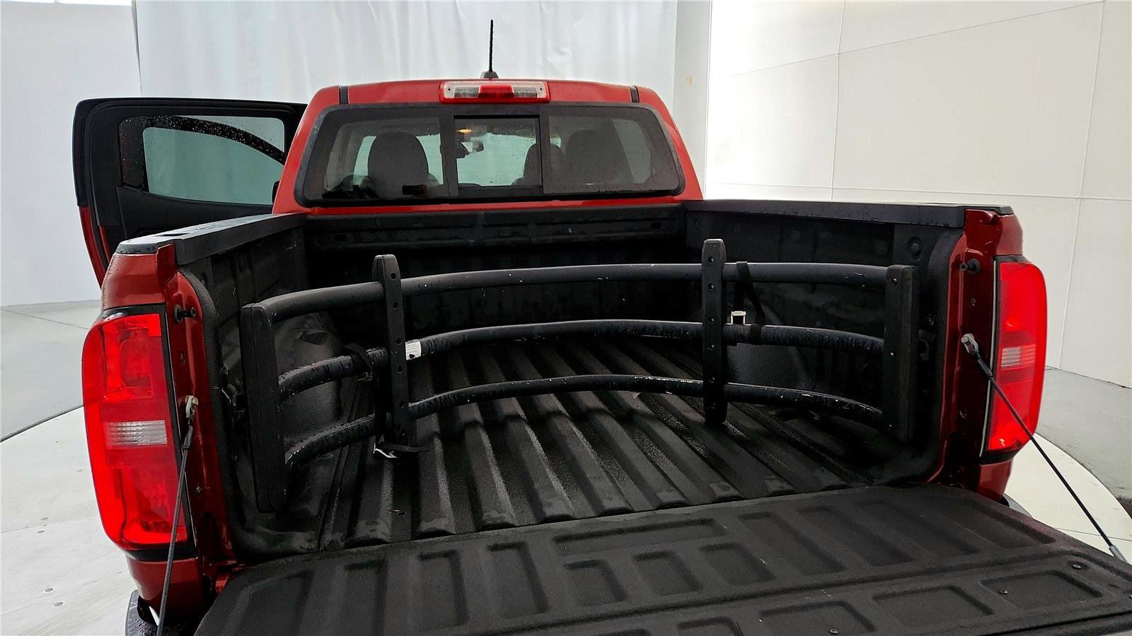 Used 2016 Chevrolet Colorado LT w/ LT Convenience Package image 20